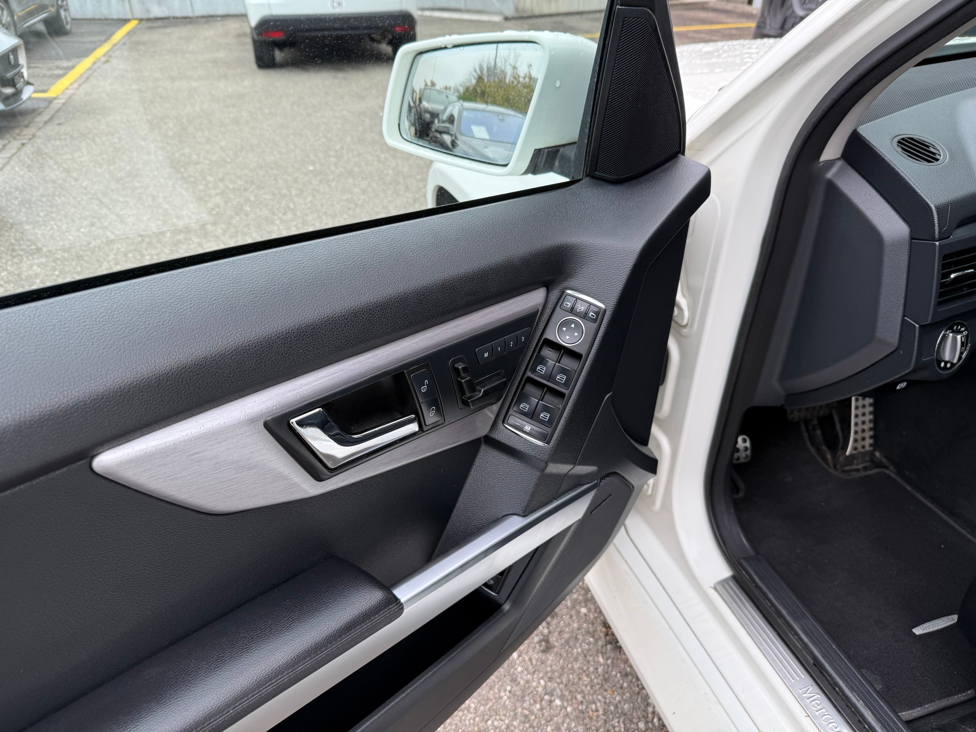 MERCEDES-BENZ GLK 350 4Matic 7G-Tronic-image-9