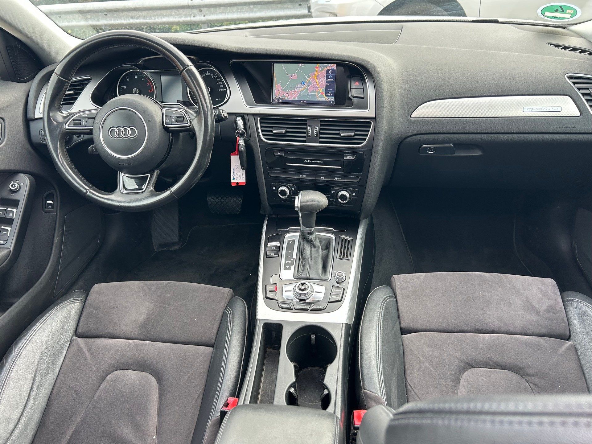 AUDI A4 allroad 2.0 TFSI quattro S-tronic-image-8