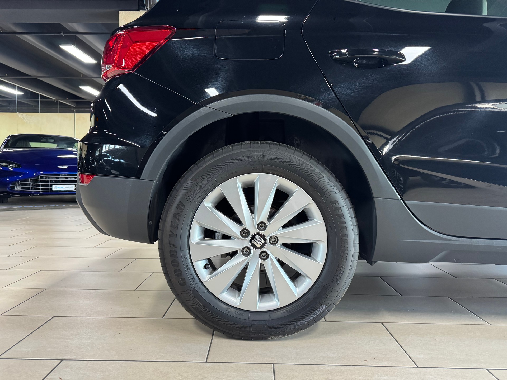 SEAT Arona 1.0 TSI Eco Style DSG-image-8