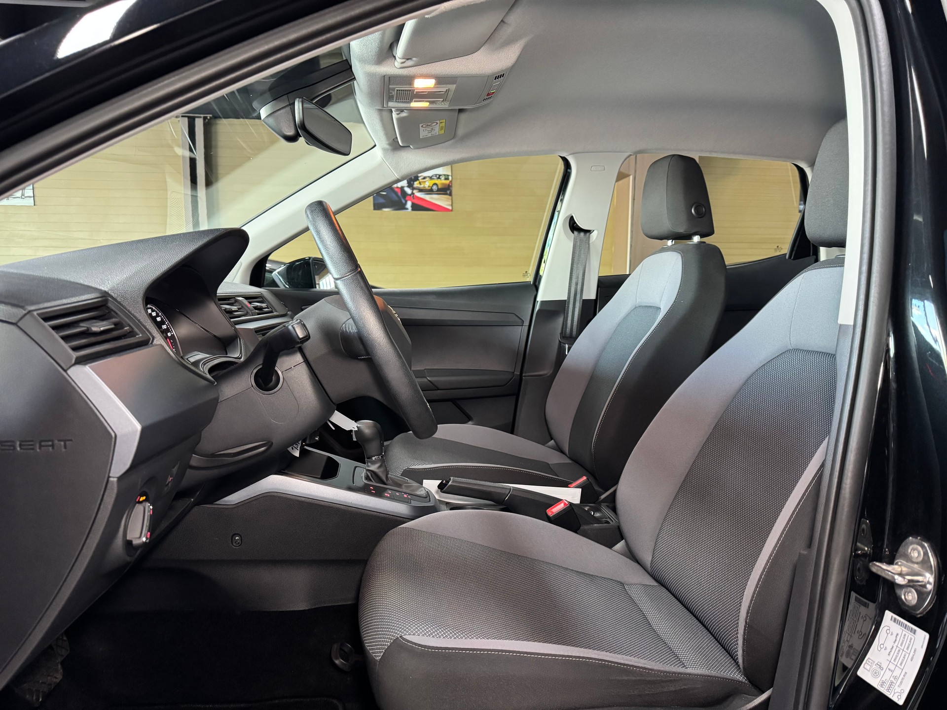 SEAT Arona 1.0 TSI Eco Style DSG-image-12