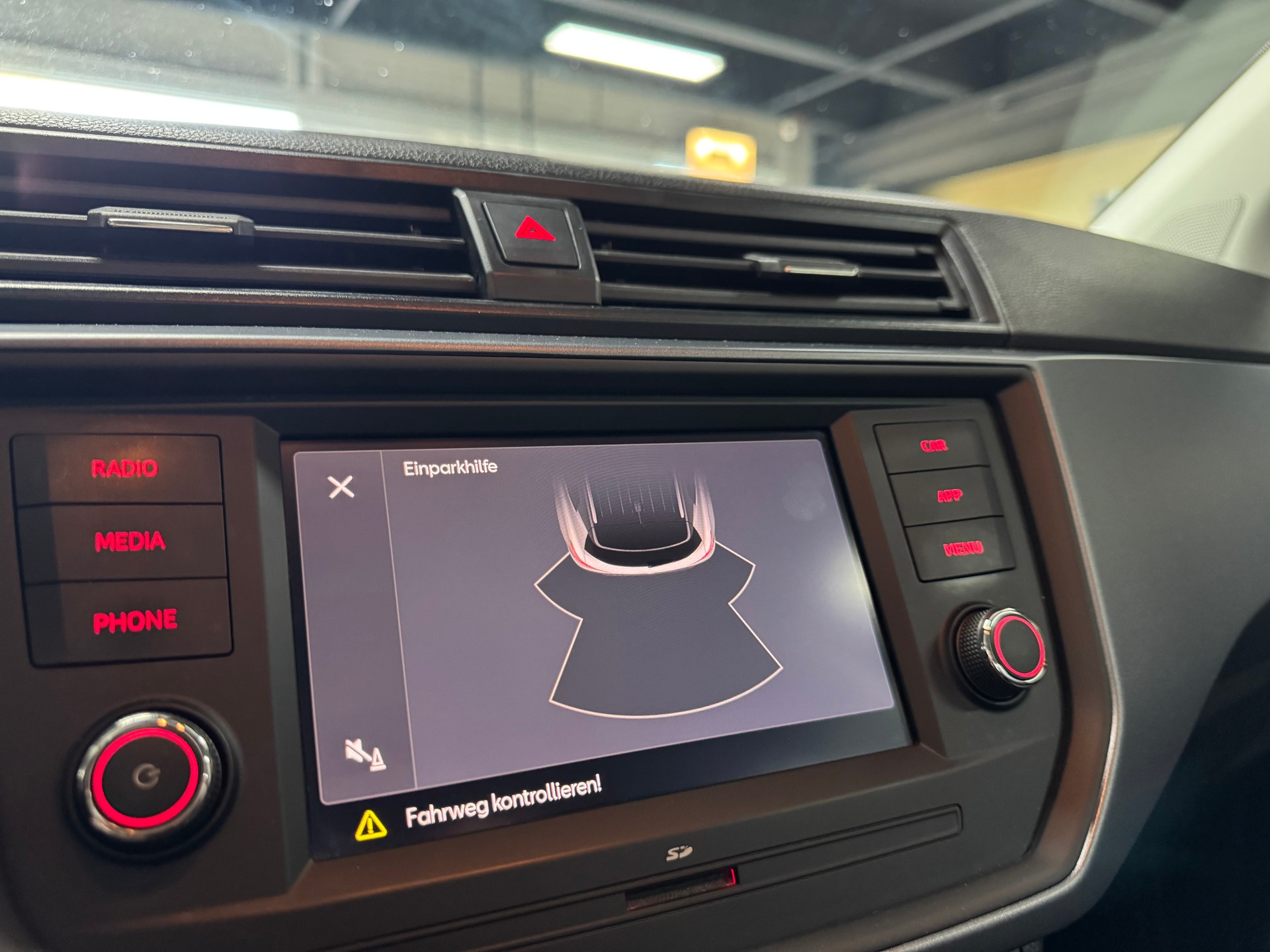 SEAT Arona 1.0 TSI Eco Style DSG-image-22