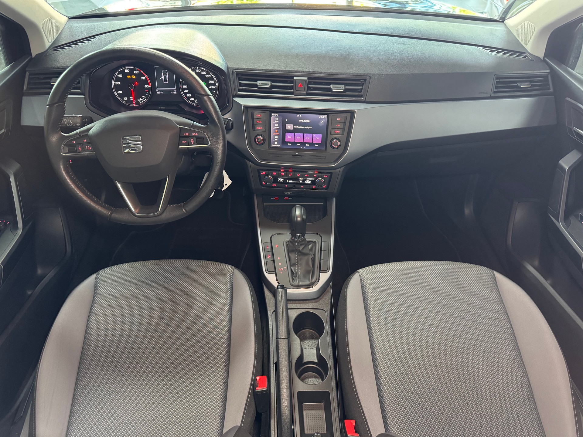 SEAT Arona 1.0 TSI Eco Style DSG-image-18