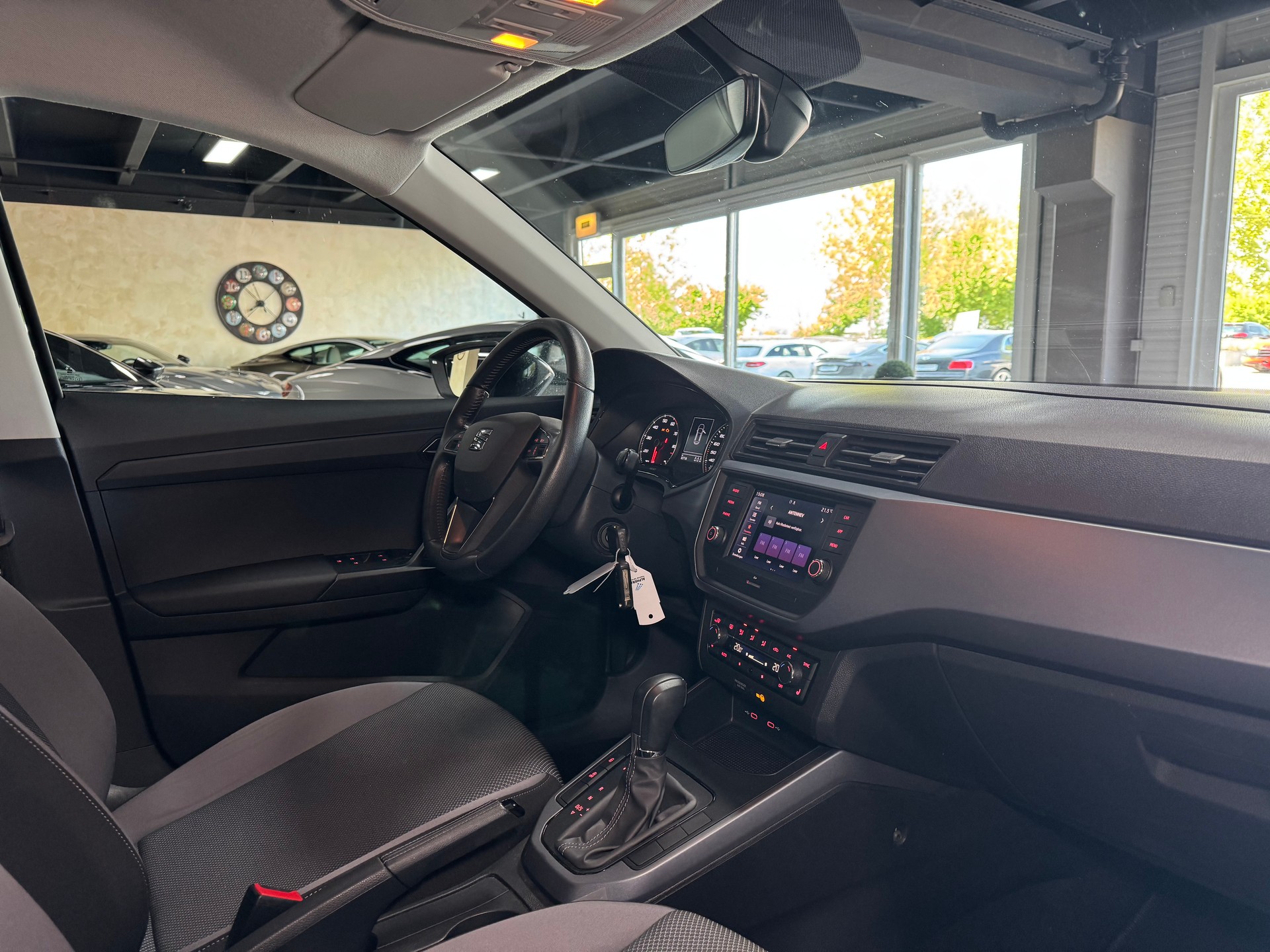 SEAT Arona 1.0 TSI Eco Style DSG-image-14