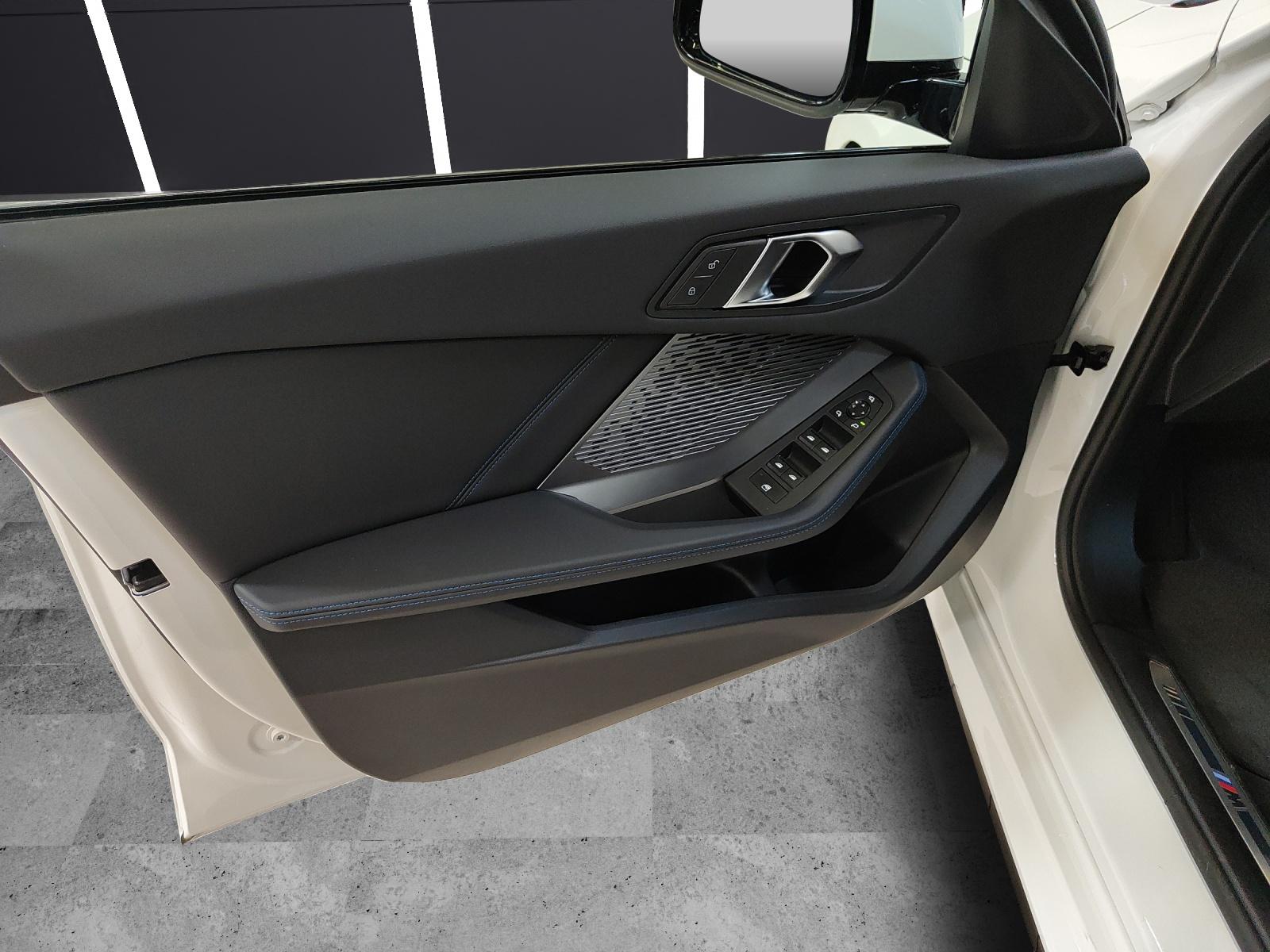 BMW 123 xDrive-image-14