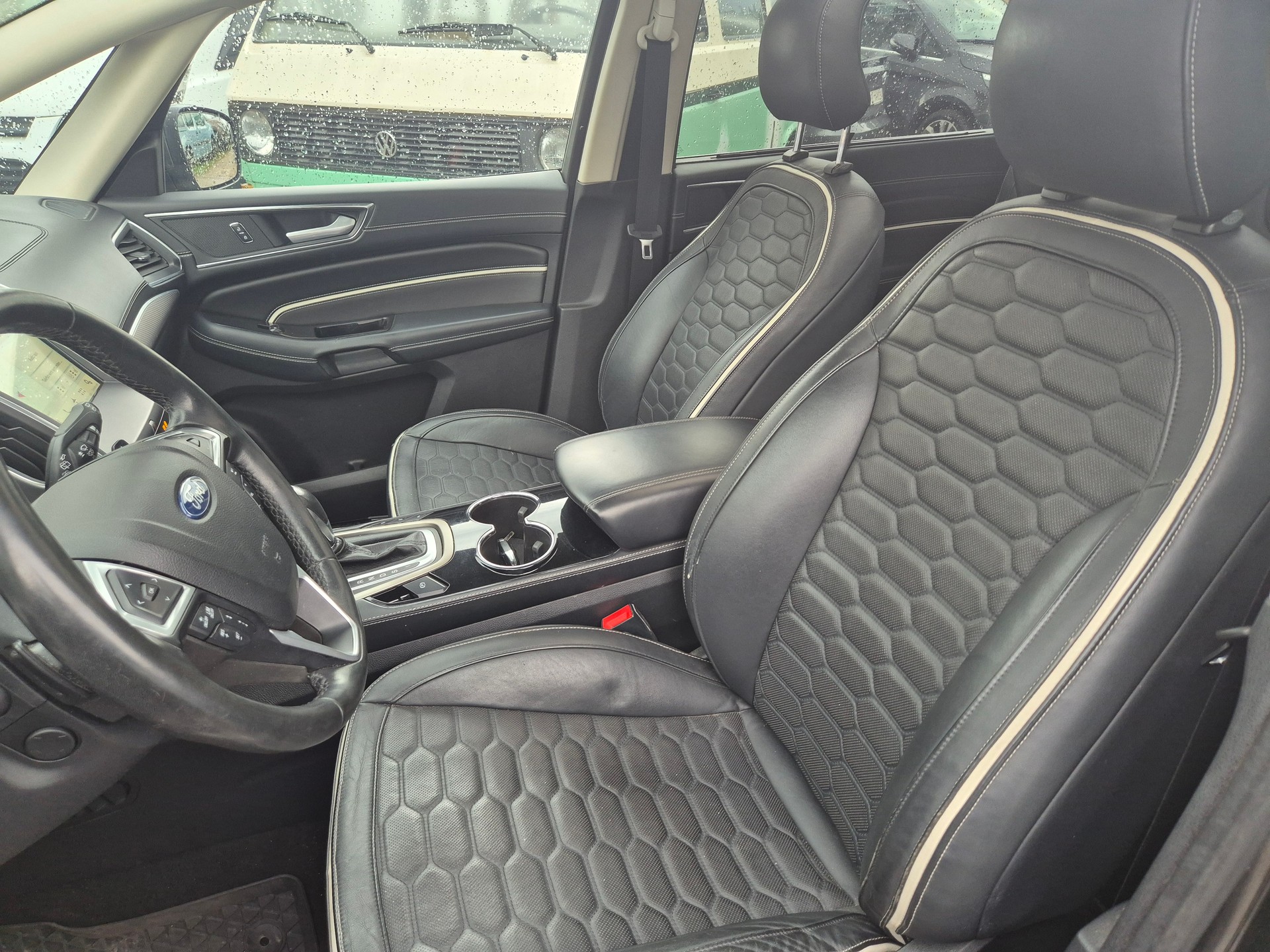 FORD S-Max 2.0 TDCi Vignale AWD PowerShift-image-15