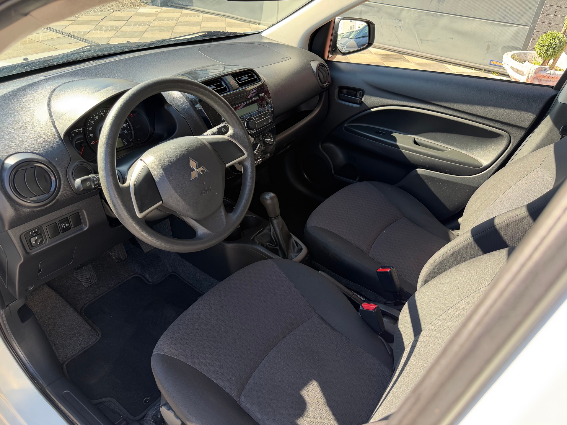 MITSUBISHI Space Star 1.0 Entry-image-8