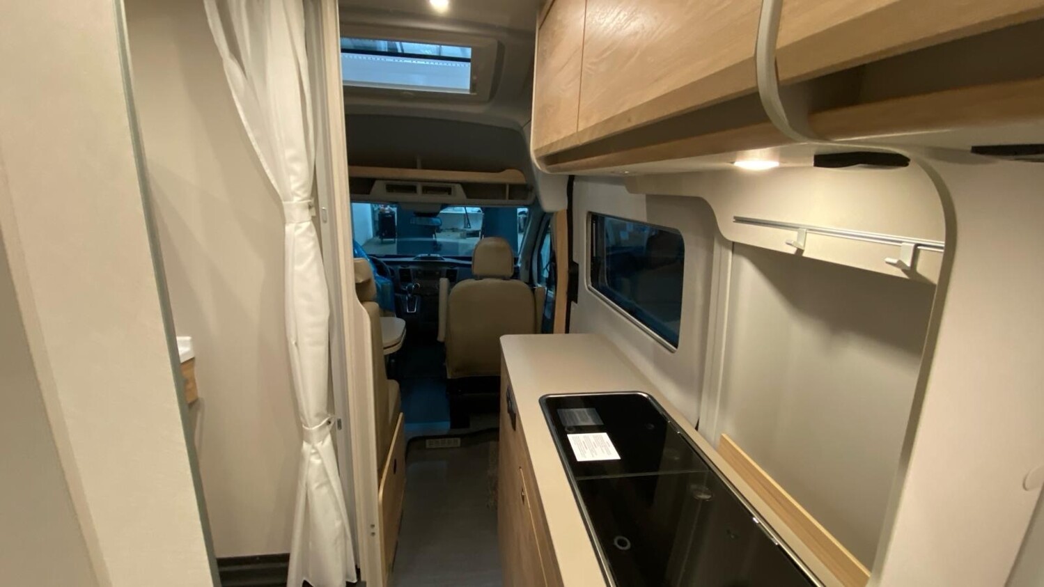 DETHLEFFS Globetrail Classic 590 DK Ford-image-2