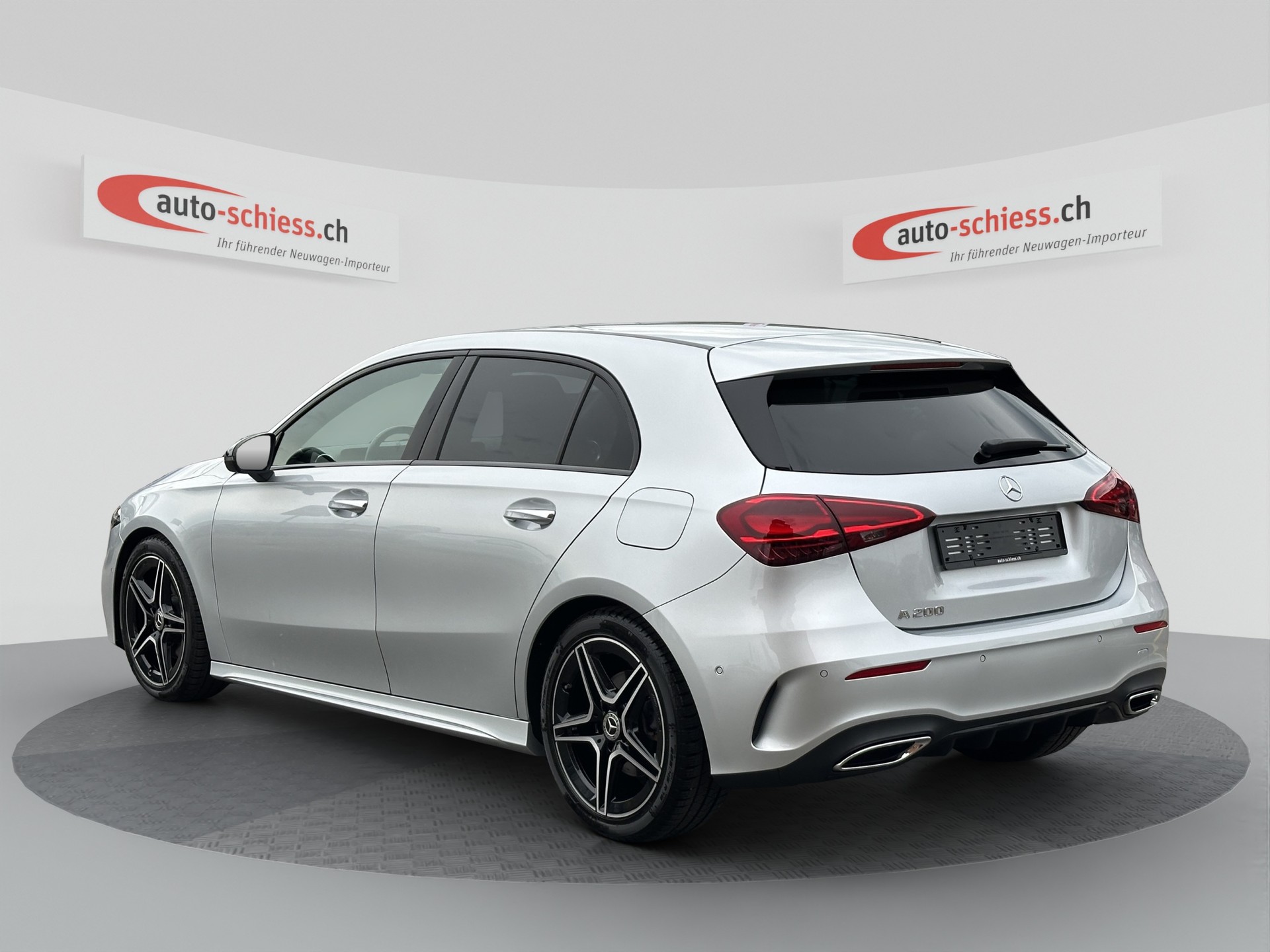 MERCEDES-BENZ A 200 AMG Night 7G-DCT-image-2
