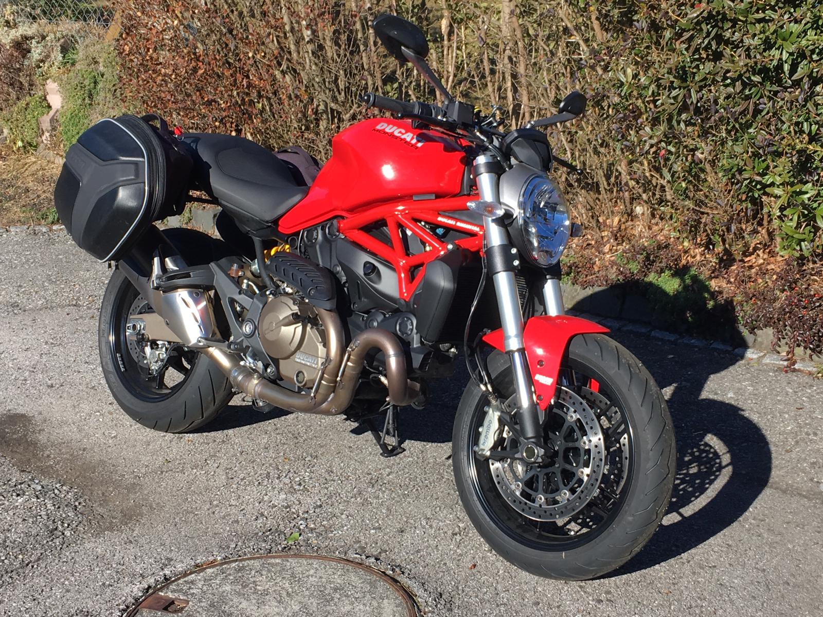 DUCATI MONSTER 821-image-0