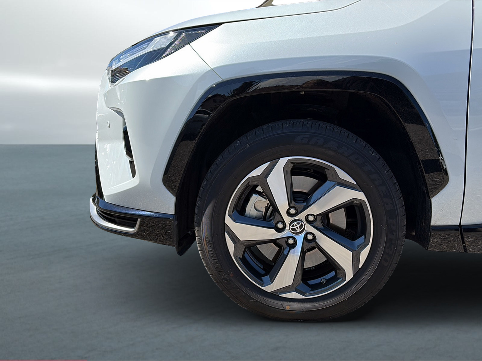 TOYOTA RAV-4 2.5 PHEV Trend e-CVT 4WD-showroom-element-2