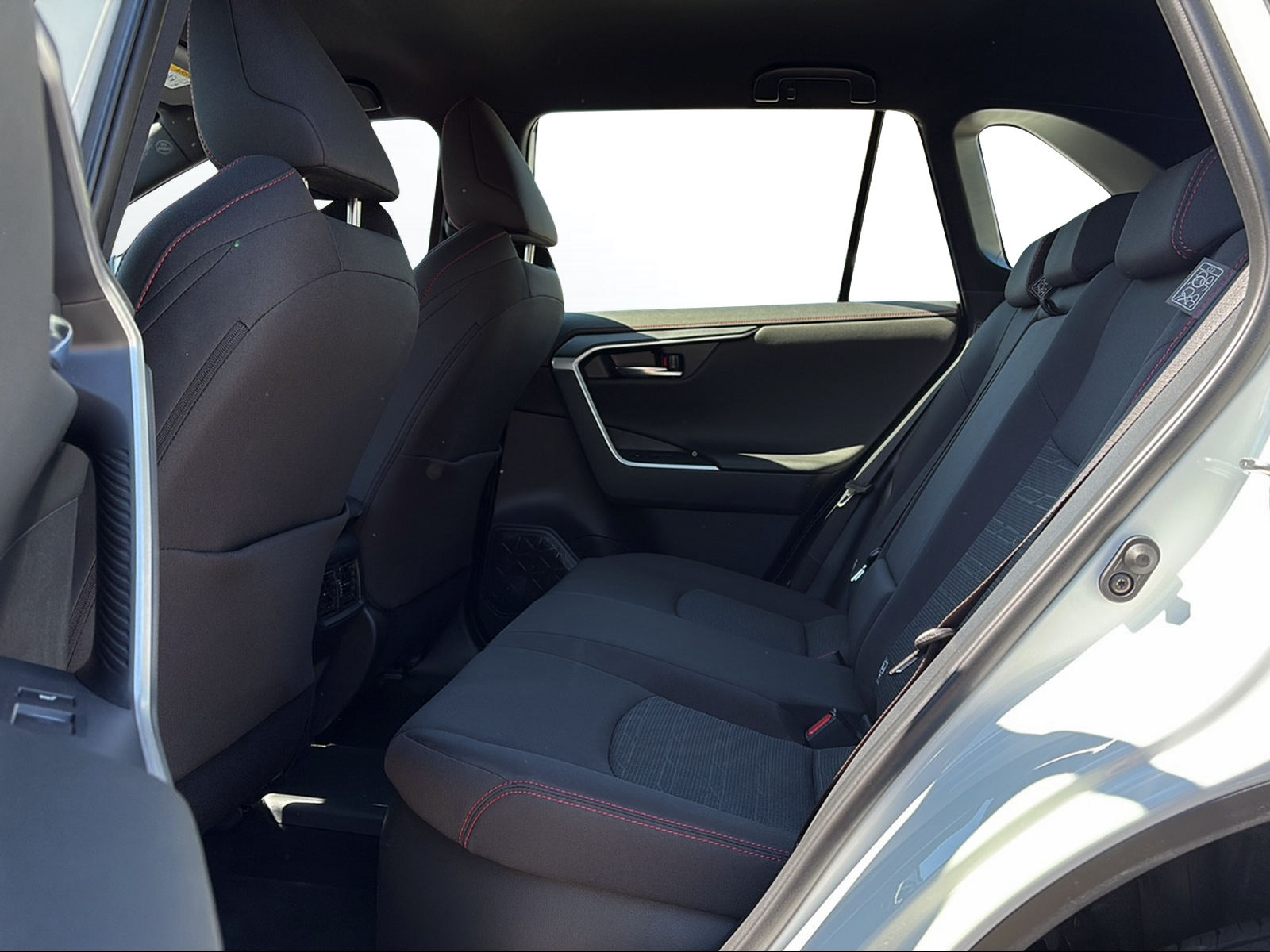 TOYOTA RAV-4 2.5 PHEV Trend e-CVT 4WD-image-9