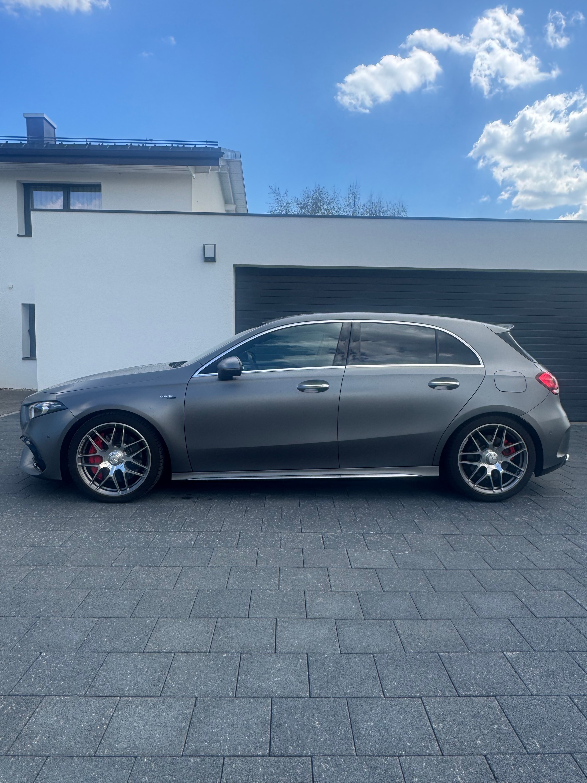 MERCEDES-BENZ A 45 S AMG 4Matic+ Speedshift-image-4