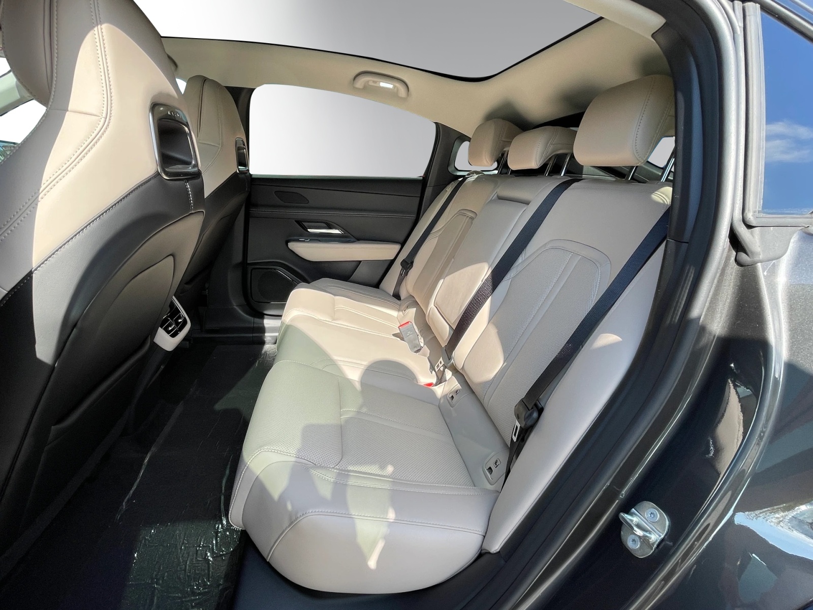 MAZDA 6e 258 69kWh Takumi-image-7