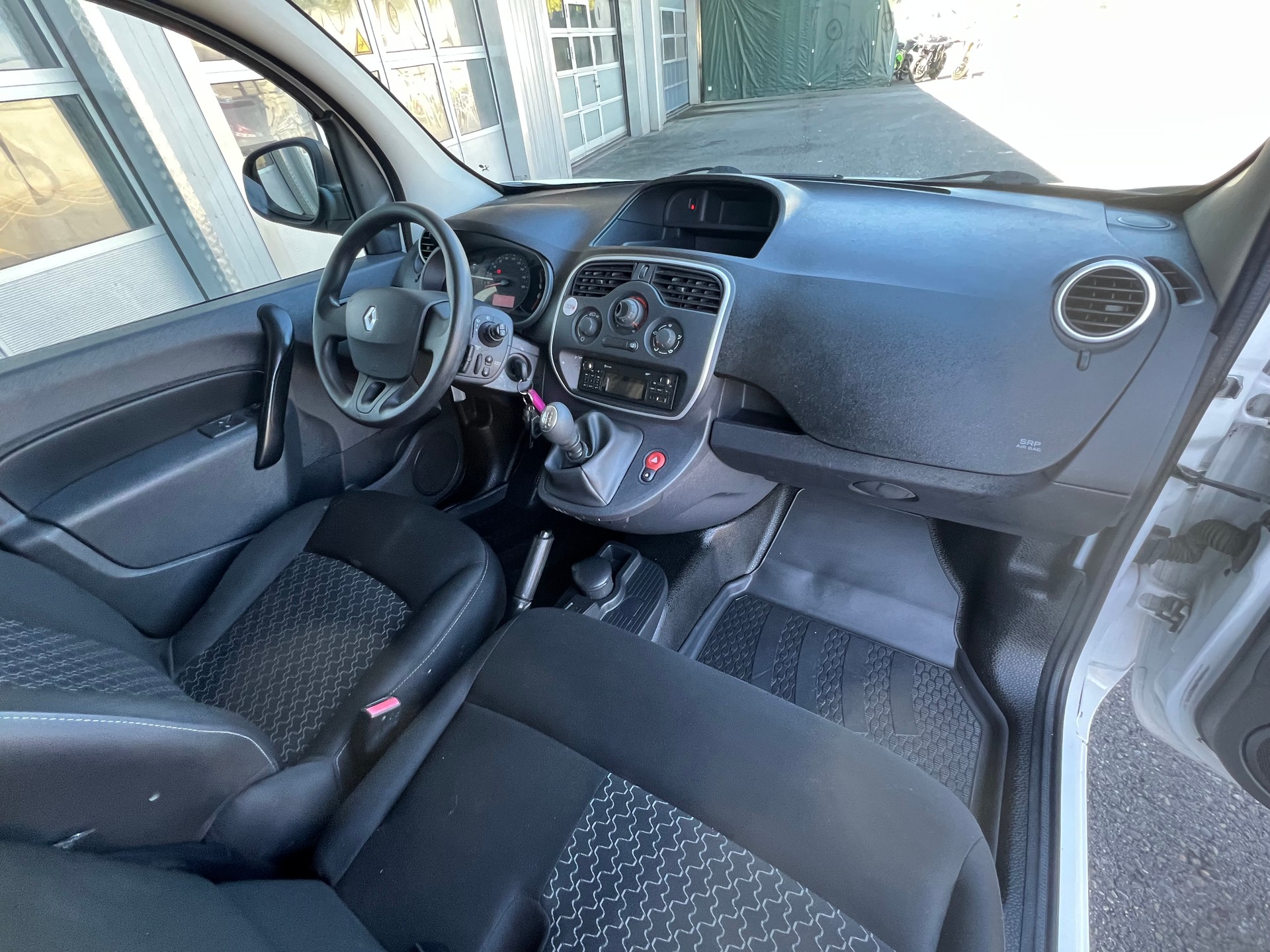 RENAULT Kangoo Medium TCe 115 ENERGY Business-image-7