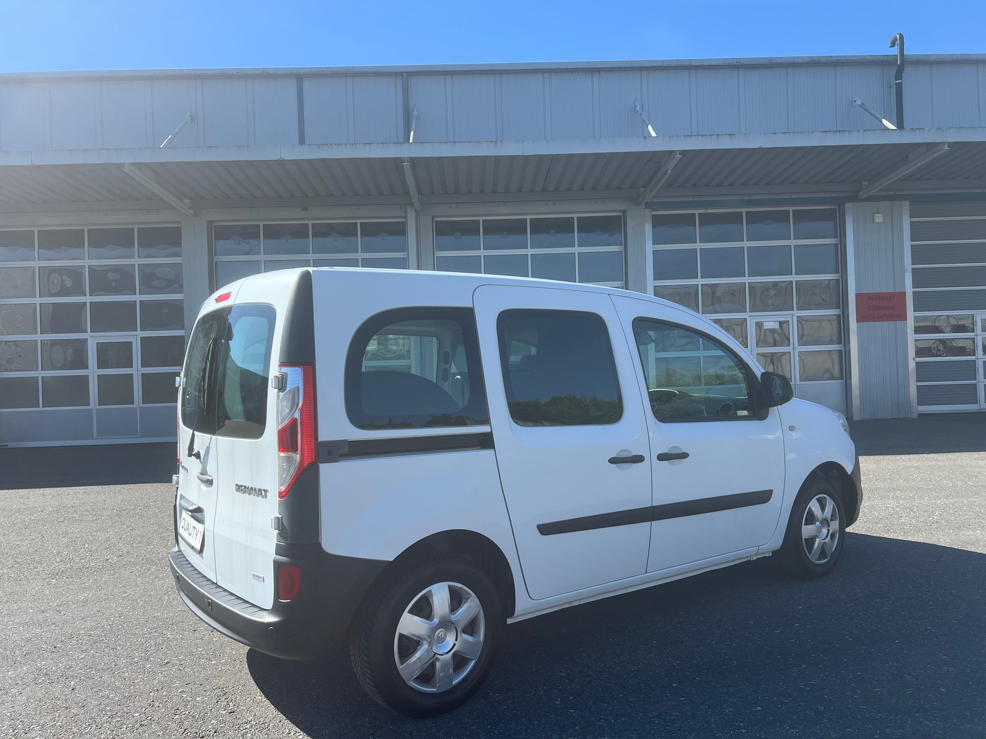 RENAULT Kangoo Medium TCe 115 ENERGY Business-image-5