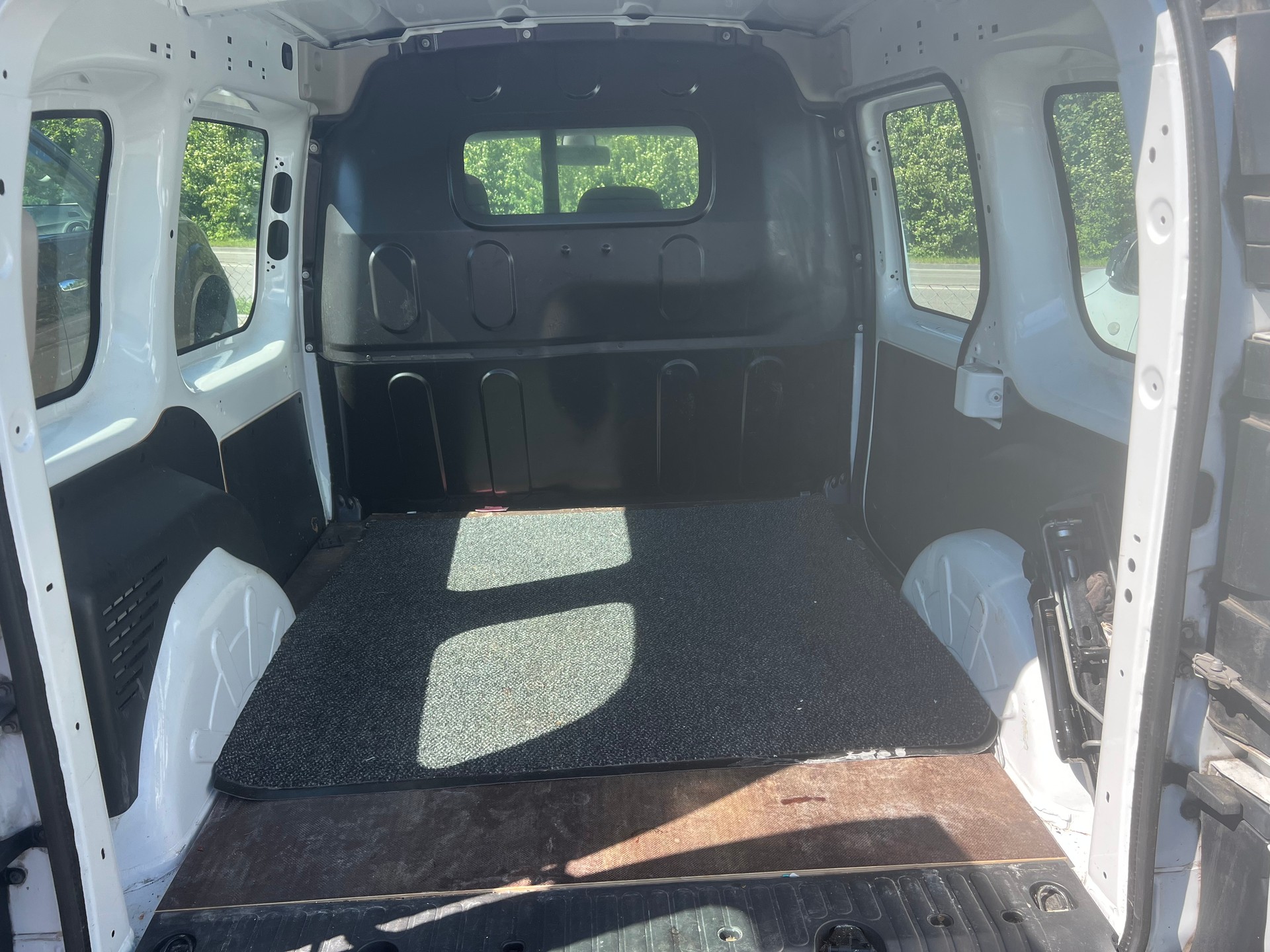 RENAULT Kangoo Medium TCe 115 ENERGY Business-image-9