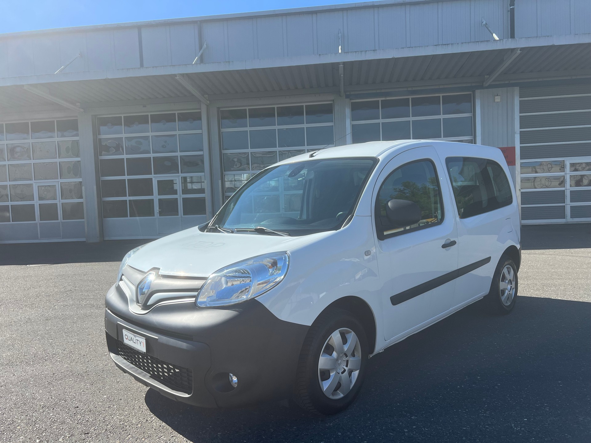 RENAULT Kangoo Medium TCe 115 ENERGY Business-showroom-element-1