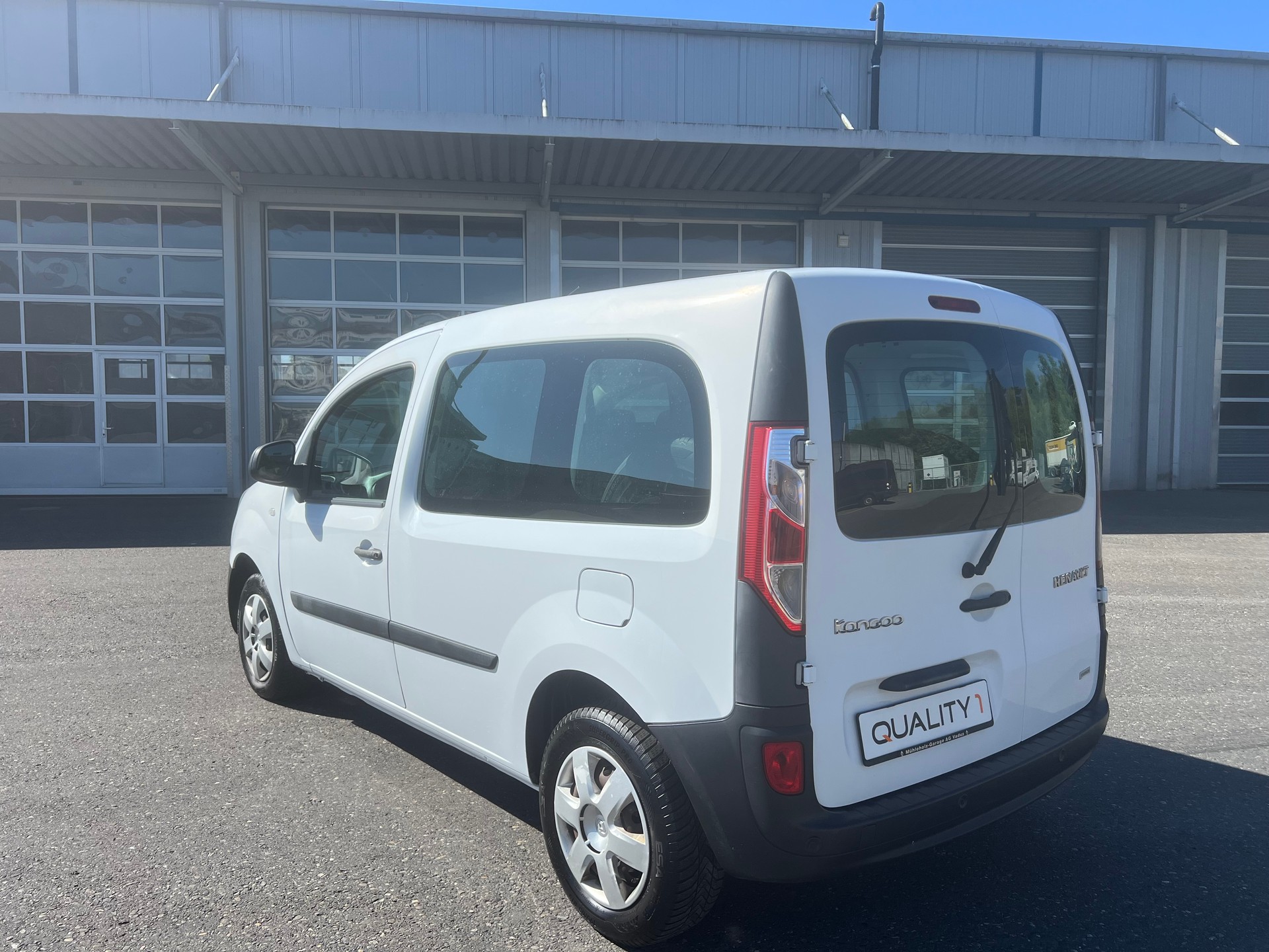 RENAULT Kangoo Medium TCe 115 ENERGY Business-image-4