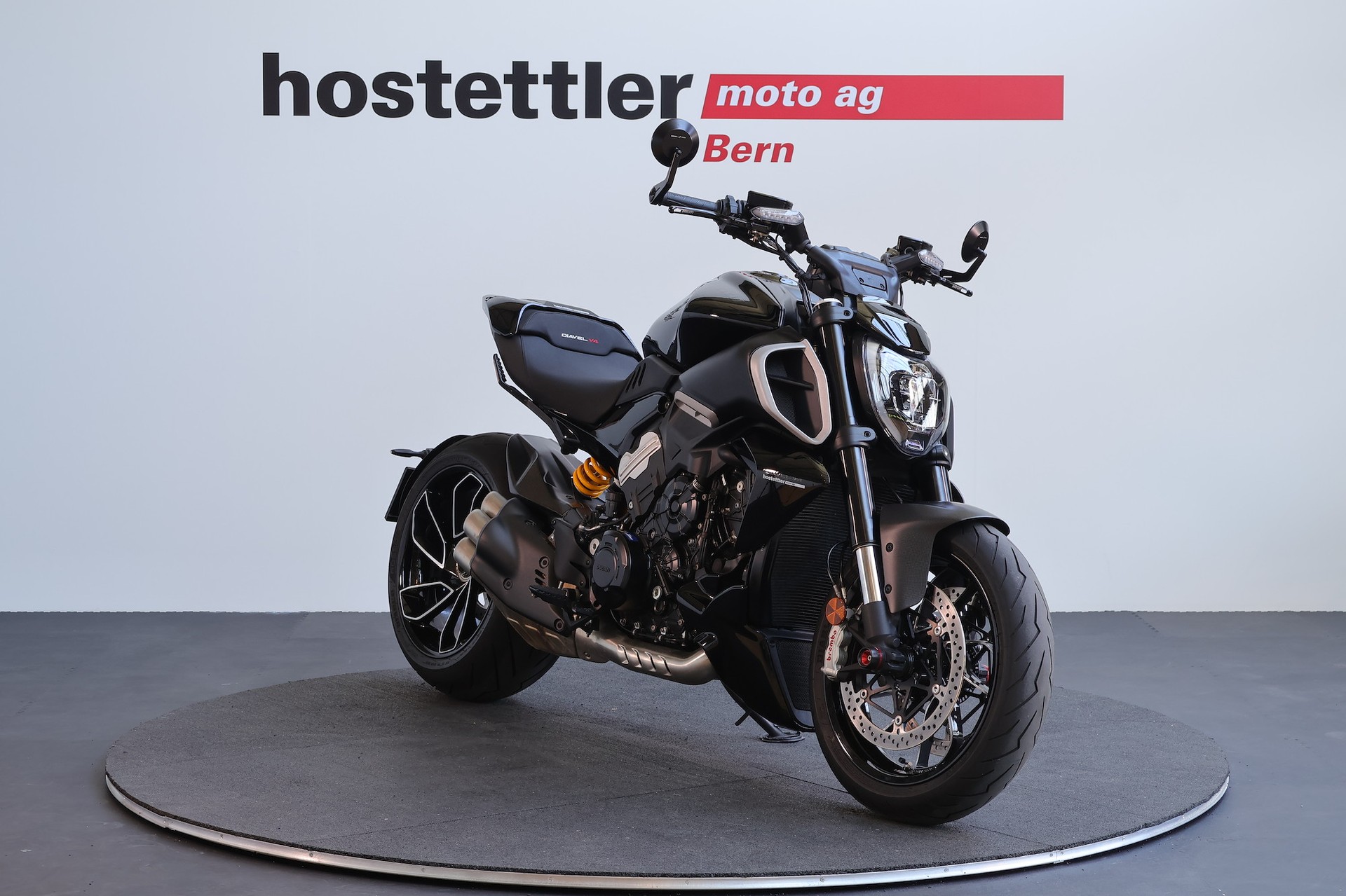 DUCATI Diavel V4