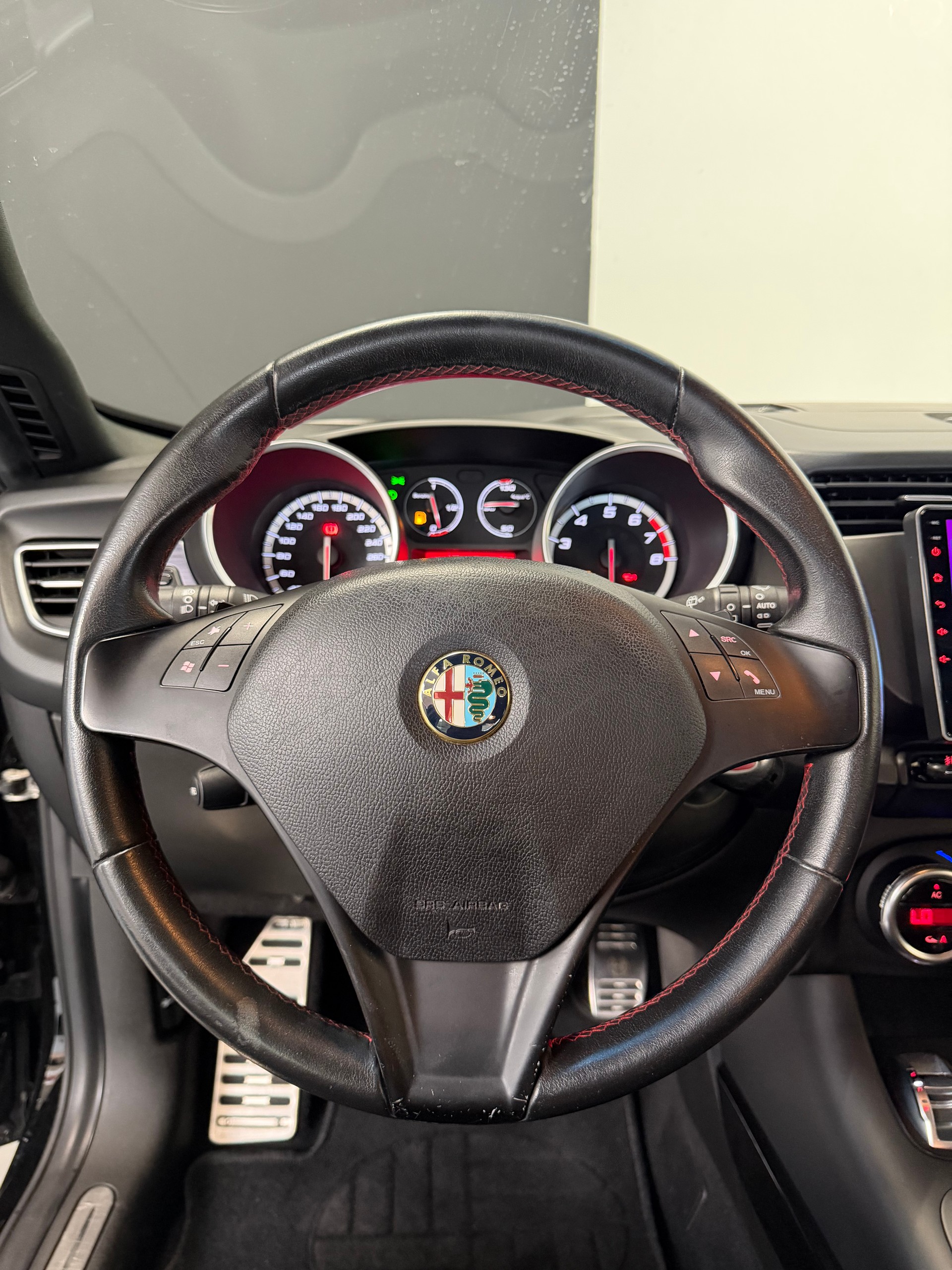 ALFA ROMEO Giulietta 1.4 MultiAir Progression TCT ***CH-Fahrzeug***-image-8