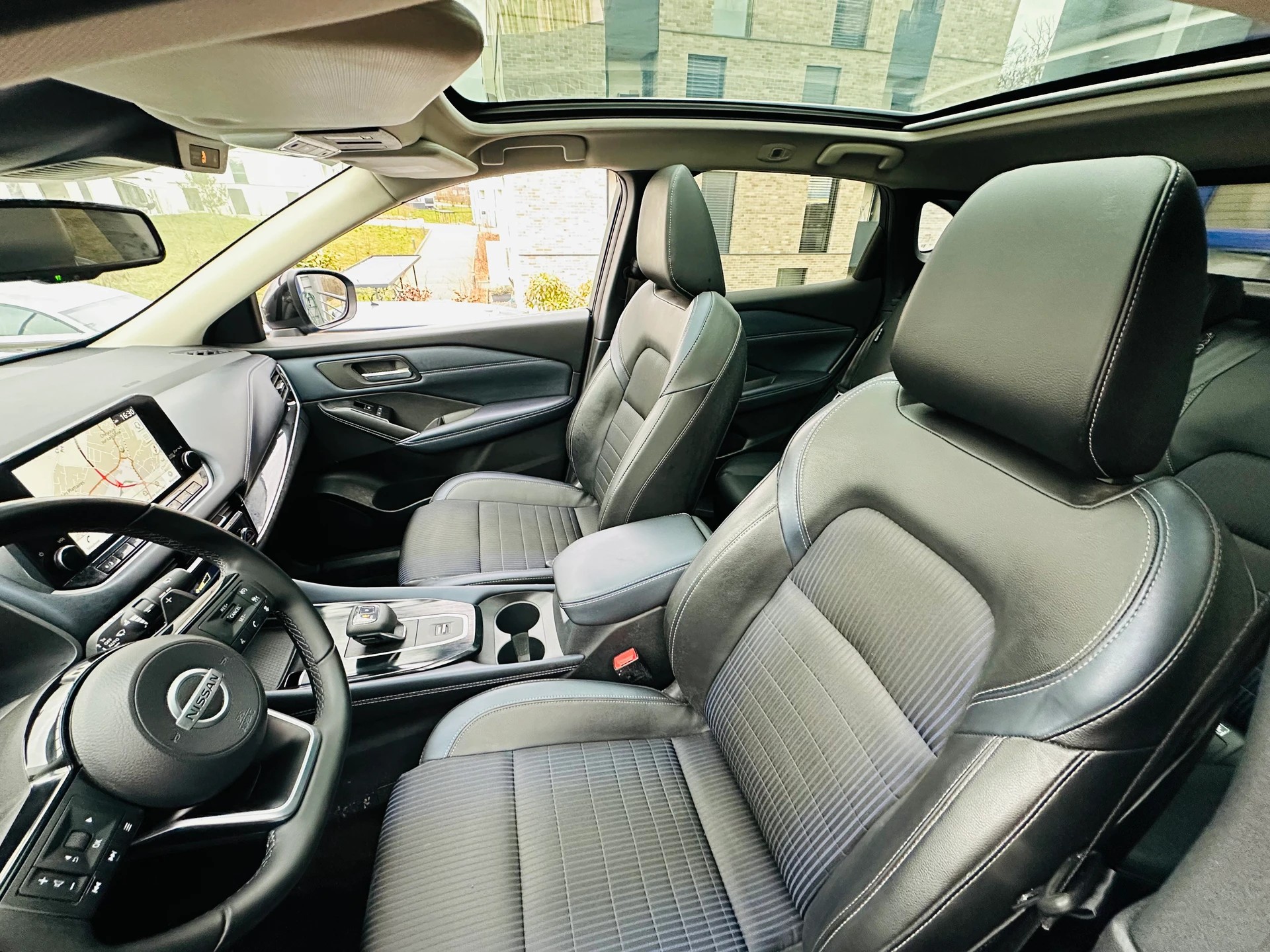 NISSAN Qashqai 1.3 DIG-T MHEV N-Connecta Xtronic-image-15