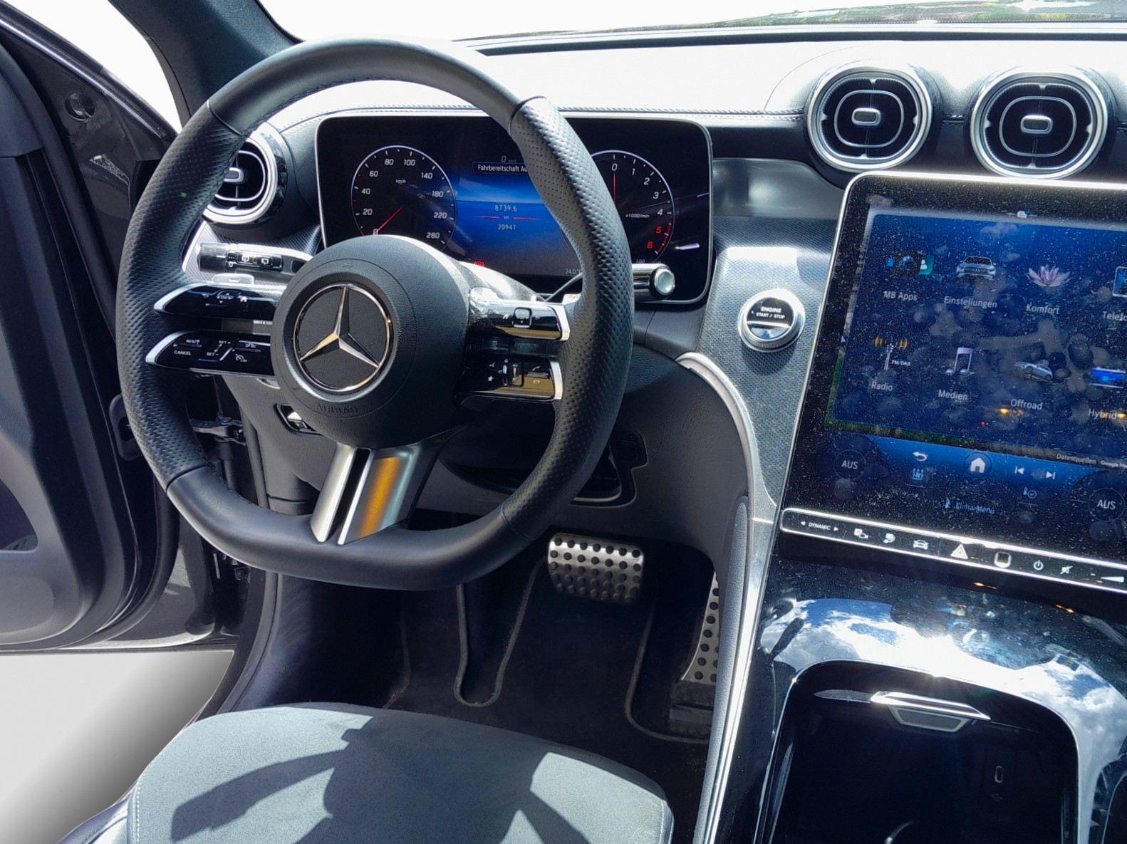 MERCEDES-BENZ GLC 300 de 4Matic 9G-Tronic-image-8