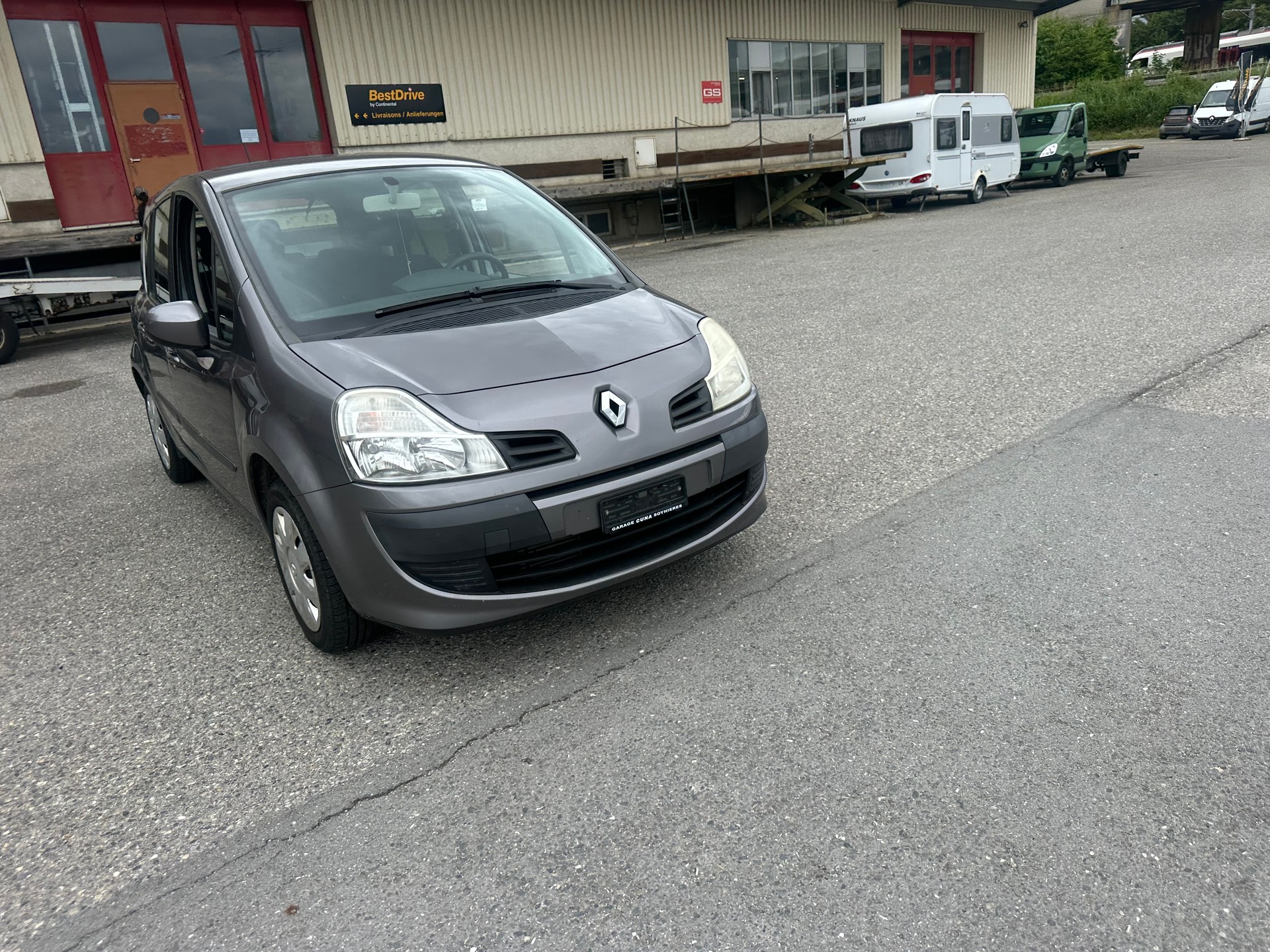 RENAULT MODUS-image-10