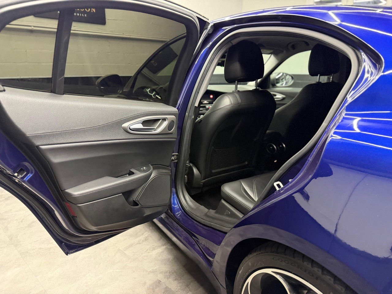 ALFA ROMEO Giulia 2.0 Veloce TI Q4 Automatic | Carbon | Ragazzon Auspuff | H&R Federn-image-23