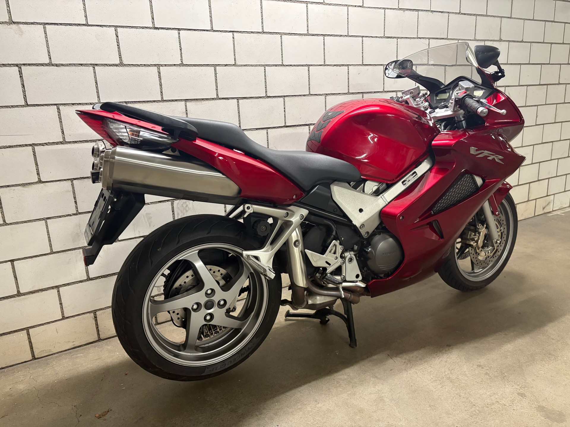 HONDA VFR 800 FI ABS-image-2