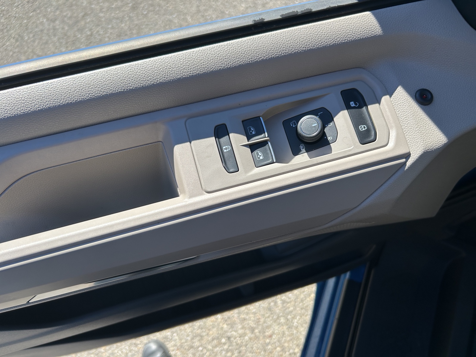 VW California eHybrid Ocean 4Motion-image-16