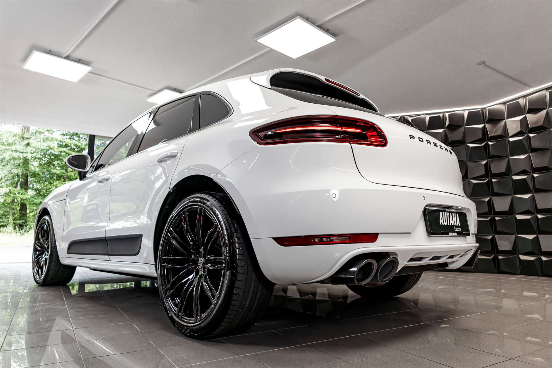 PORSCHE Macan S PDK-image-30