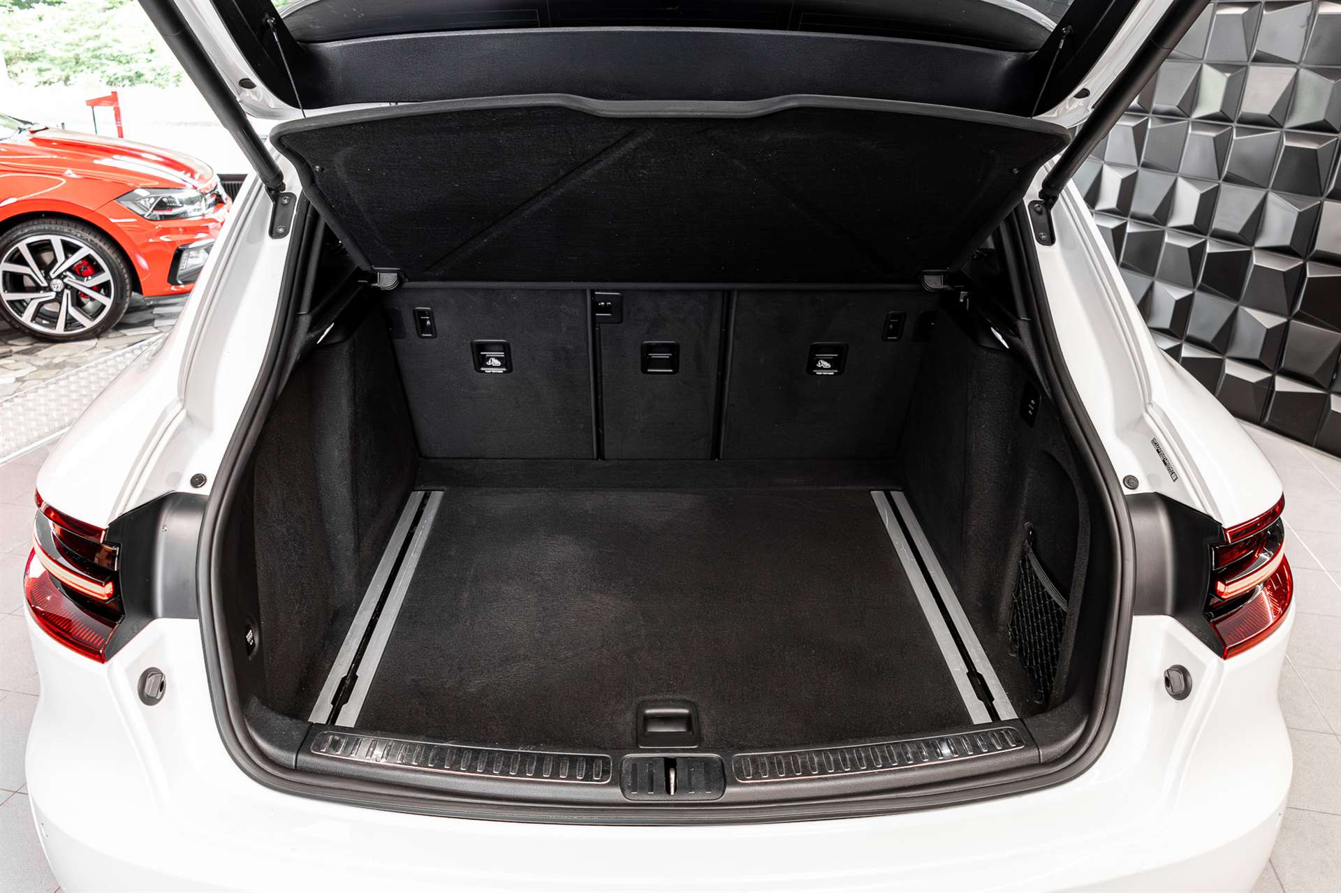 PORSCHE Macan S PDK-image-25
