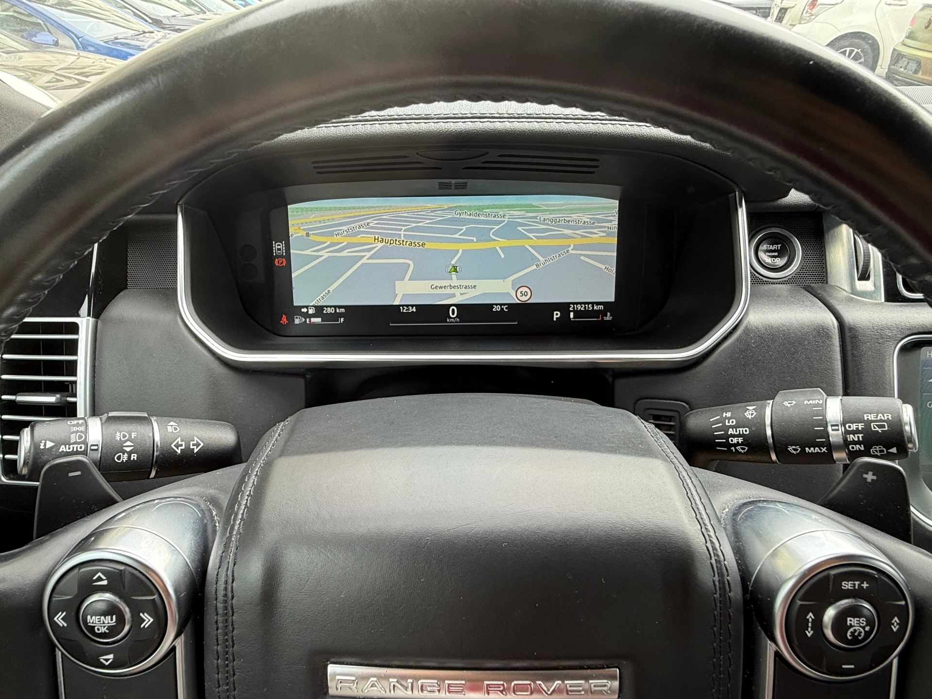 LAND ROVER Range Rover 3.0 TDV6 Vogue Automatic-image-4