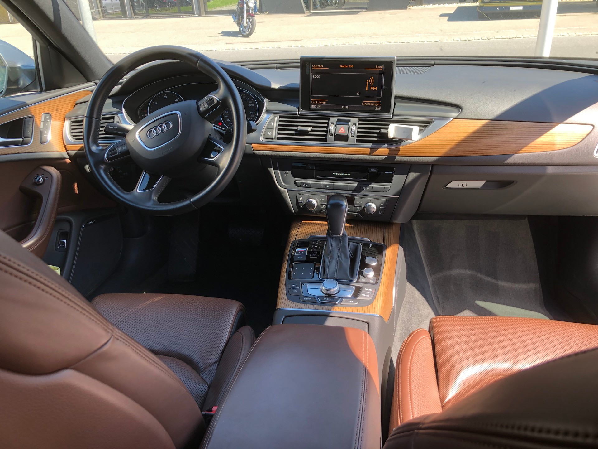 AUDI Avant-image-3