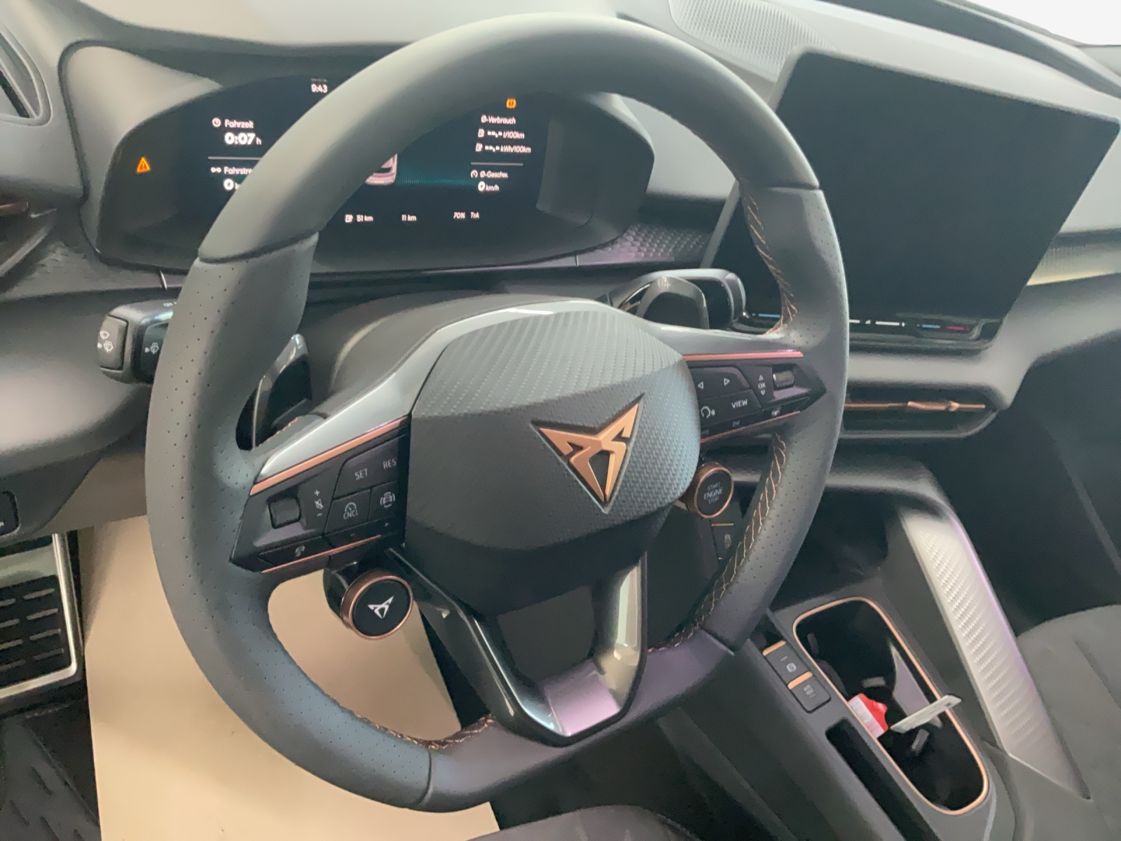 CUPRA Terramar 1.5 eHybrid DSG VZ-image-9