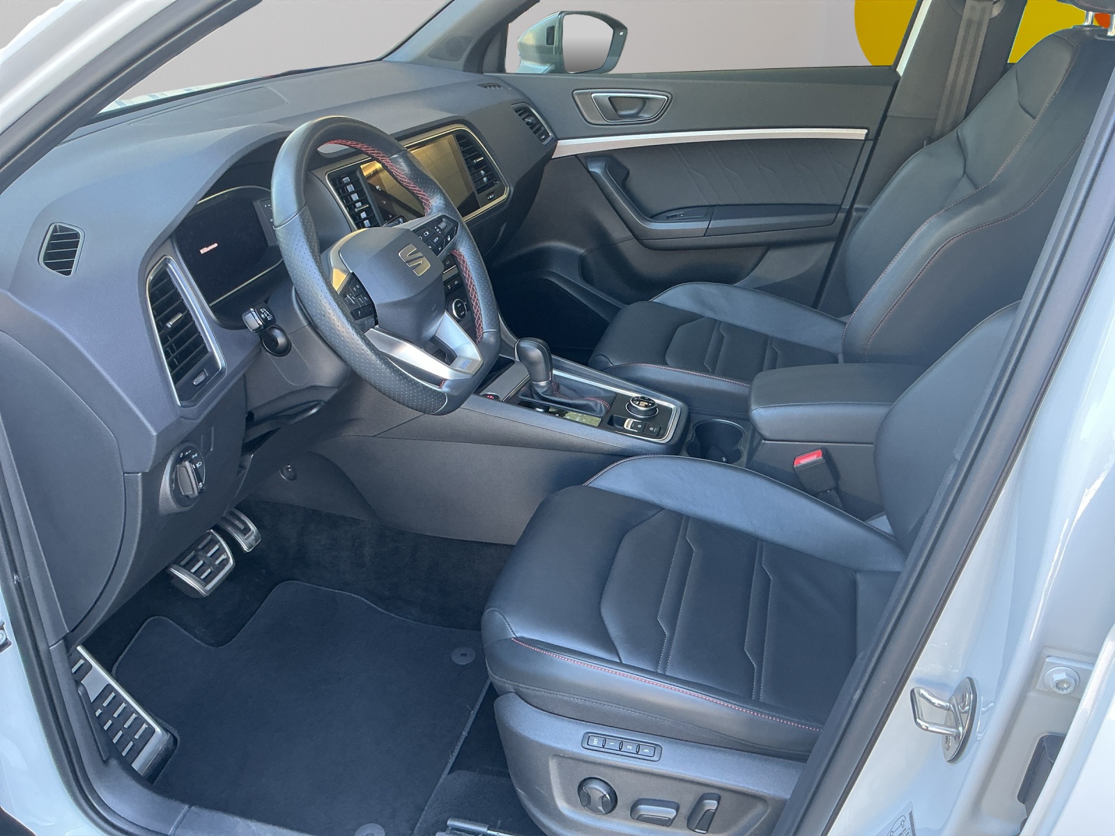 SEAT Ateca 2.0 TSI Hola FR 4Drive DSG-image-4