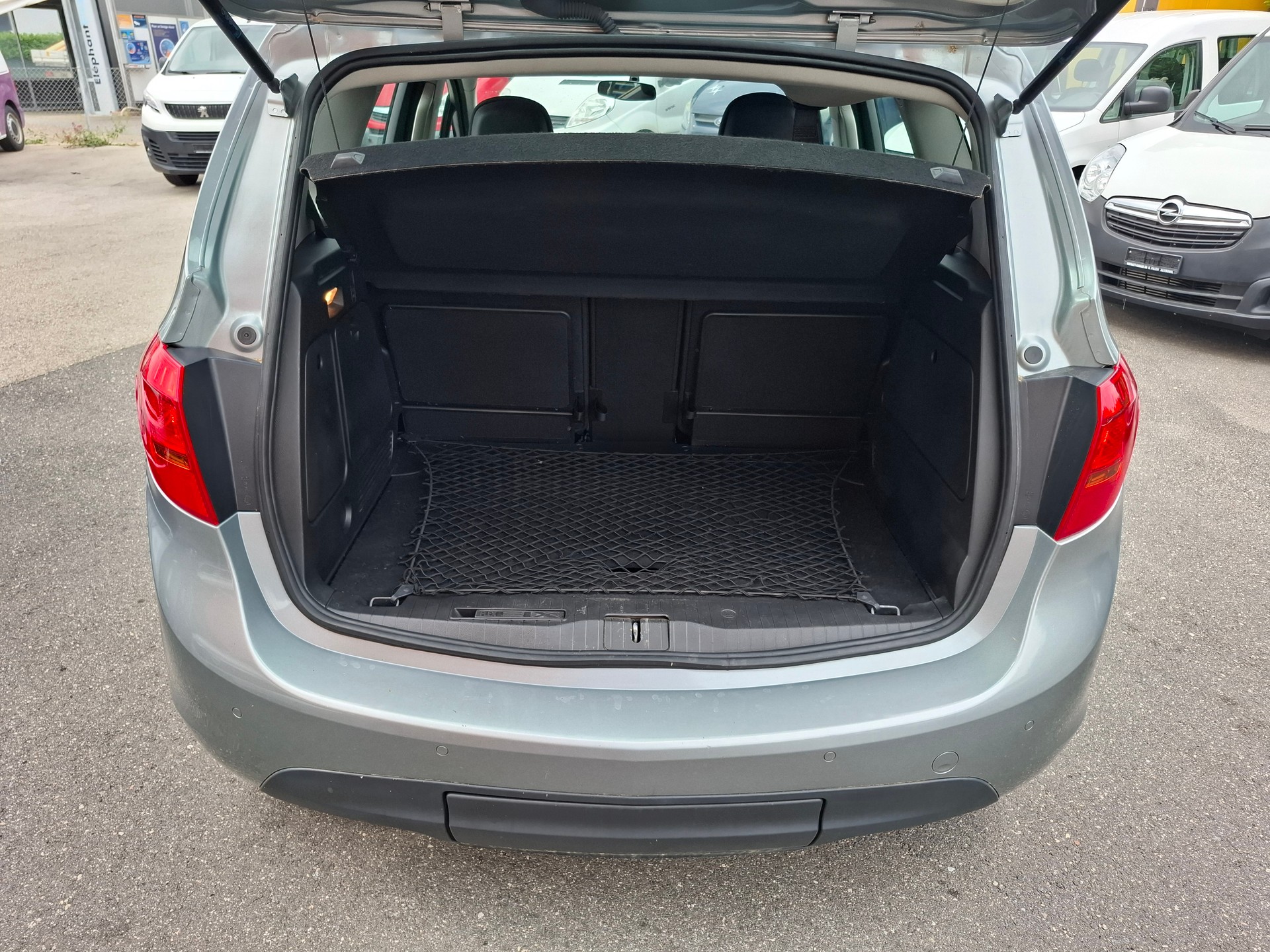 OPEL Meriva 1.4 Turbo Cosmo-image-10