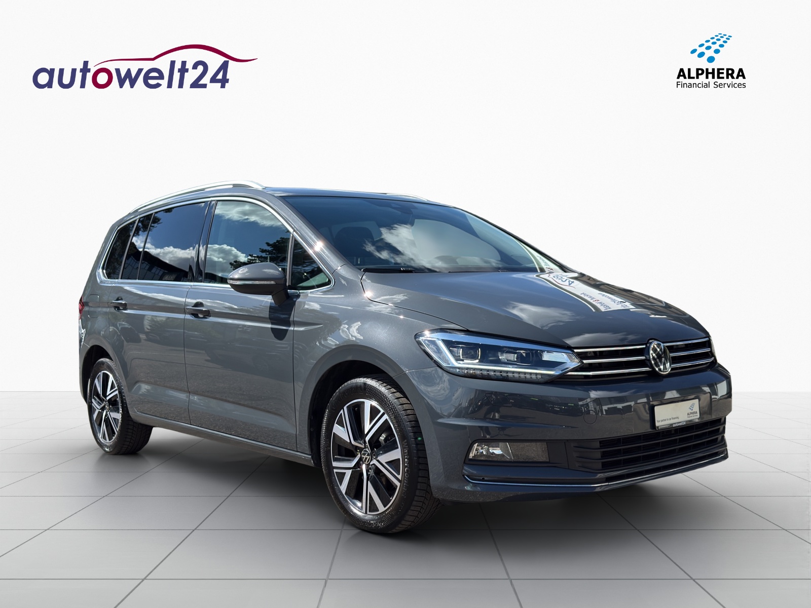 VW Touran 2.0 TDI BlueMotion Technology Highline DSG-image-2
