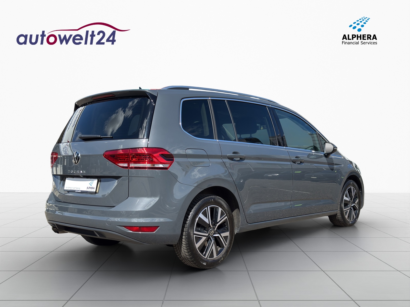 VW Touran 2.0 TDI BlueMotion Technology Highline DSG-image-4