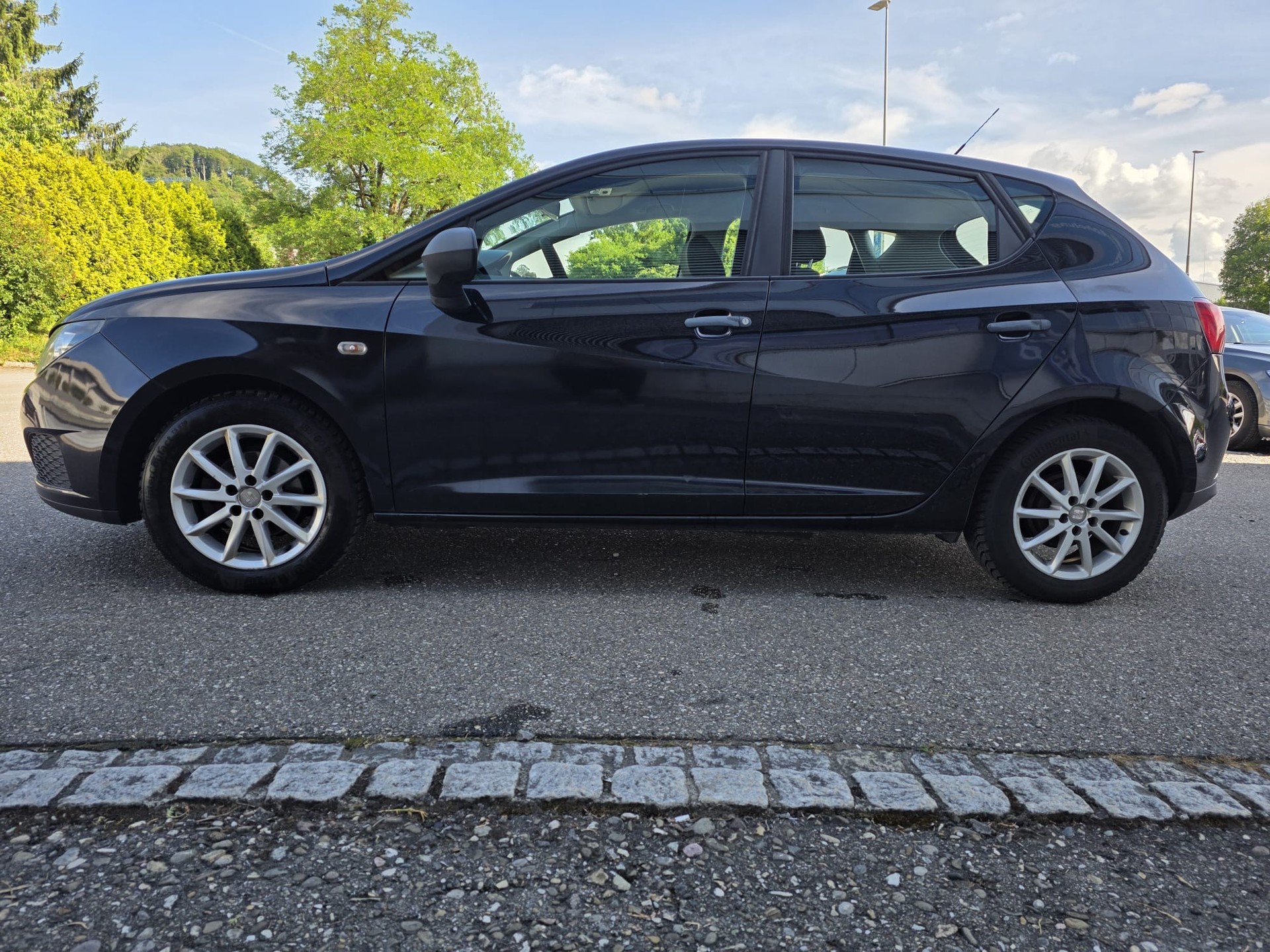 SEAT Ibiza 1.4 Reference-image-11
