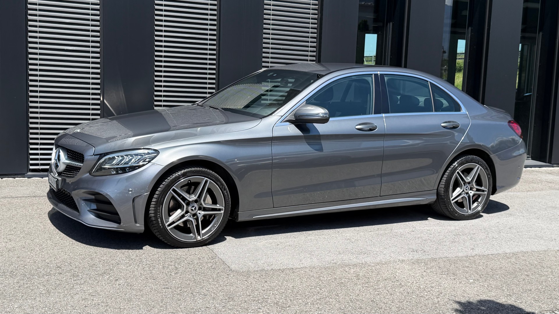 MERCEDES-BENZ C 220 d AMG Line 9G-Tronic♦️1.Hand*CH Fahrzeug*Servicegepflegt♦️-image-4