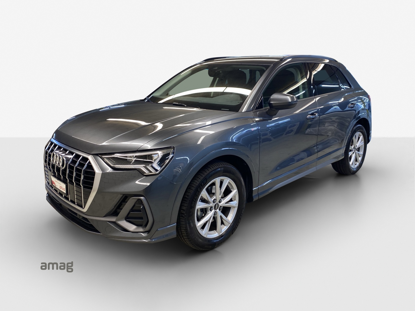 AUDI Q3 35 TFSI S line Attraction S-tronic-image-0