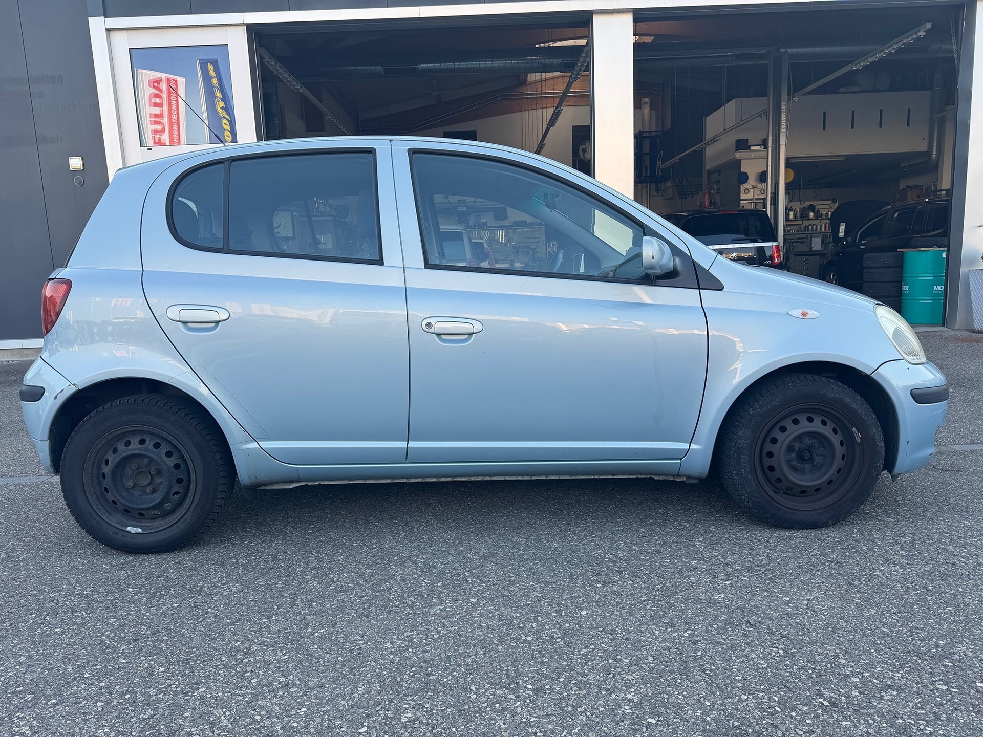 TOYOTA Yaris 1.3 Linea Sol-image-7