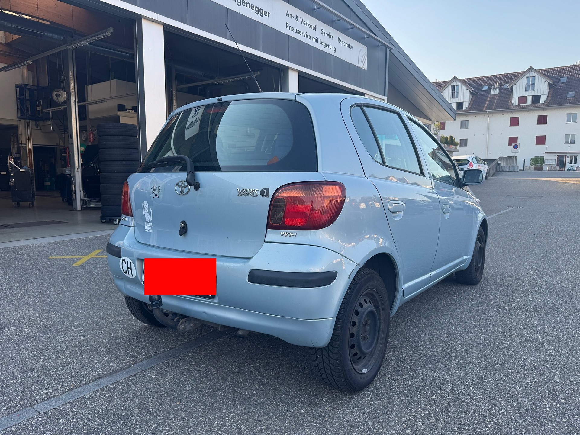 TOYOTA Yaris 1.3 Linea Sol-image-3