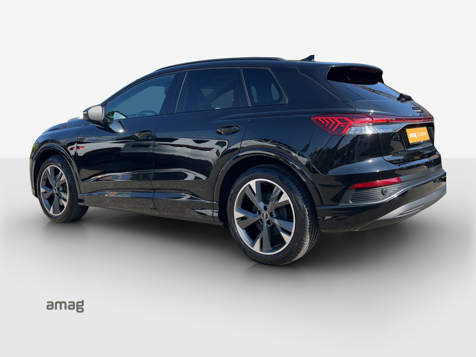 AUDI Q4 e-tron 40-image-2