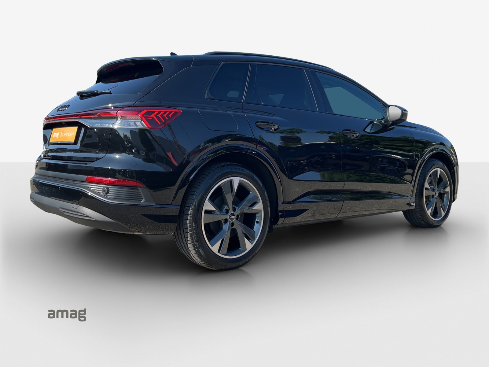 AUDI Q4 e-tron 40-image-5