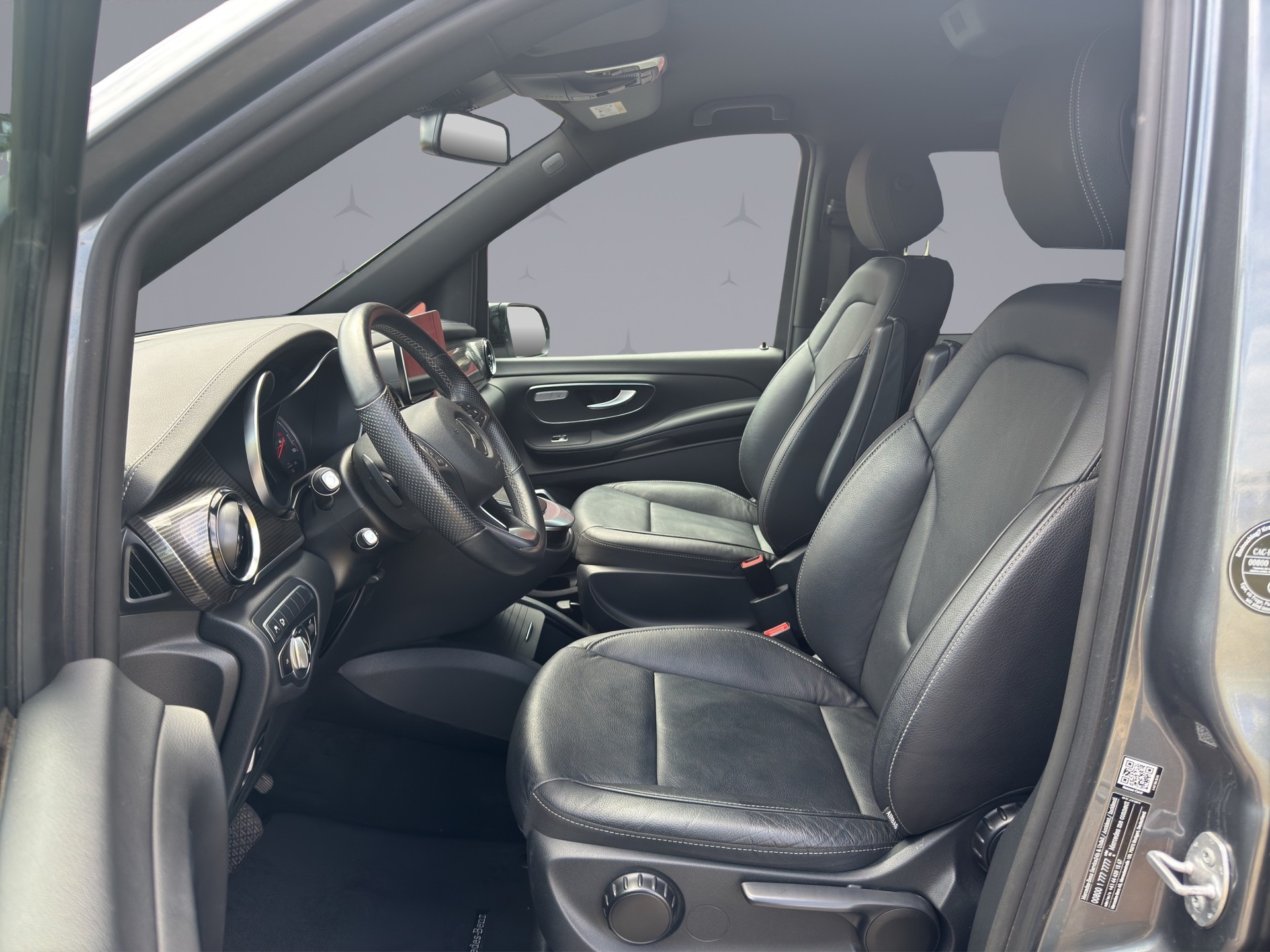 MERCEDES-BENZ EQV 300 Lang-image-9