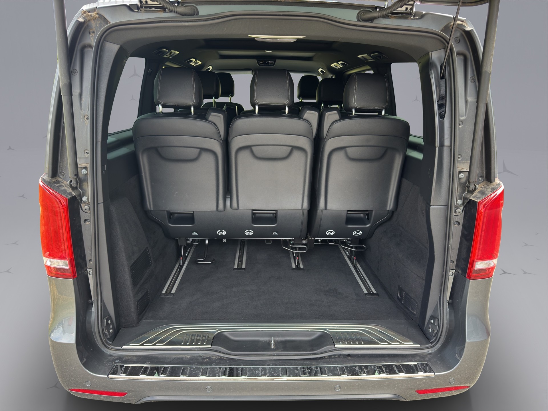 MERCEDES-BENZ EQV 300 Lang-image-16