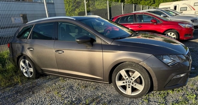 SEAT Leon ST 2.0 TDI CR FR Line 4Drive DSG-image-2