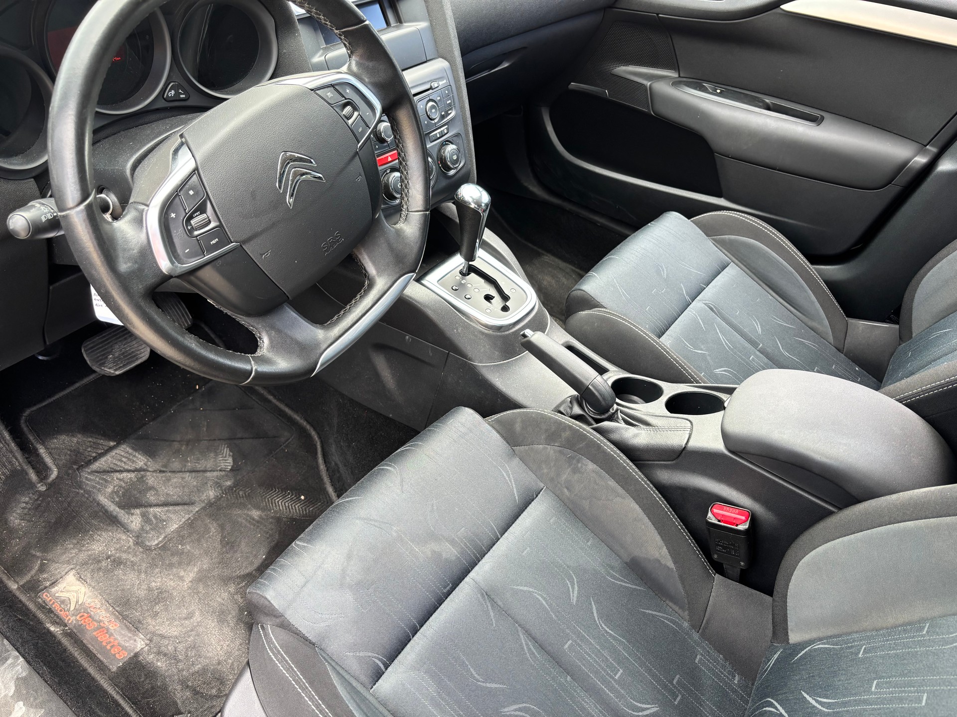 CITROEN C4 Berline 1.6 VTi Séduction BVA4-image-8